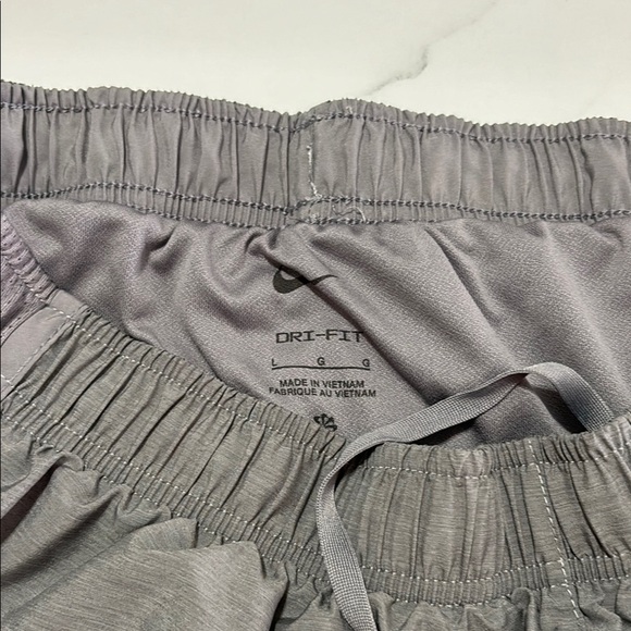 Nike Women's Gray Shorts - Picture 2 of 3